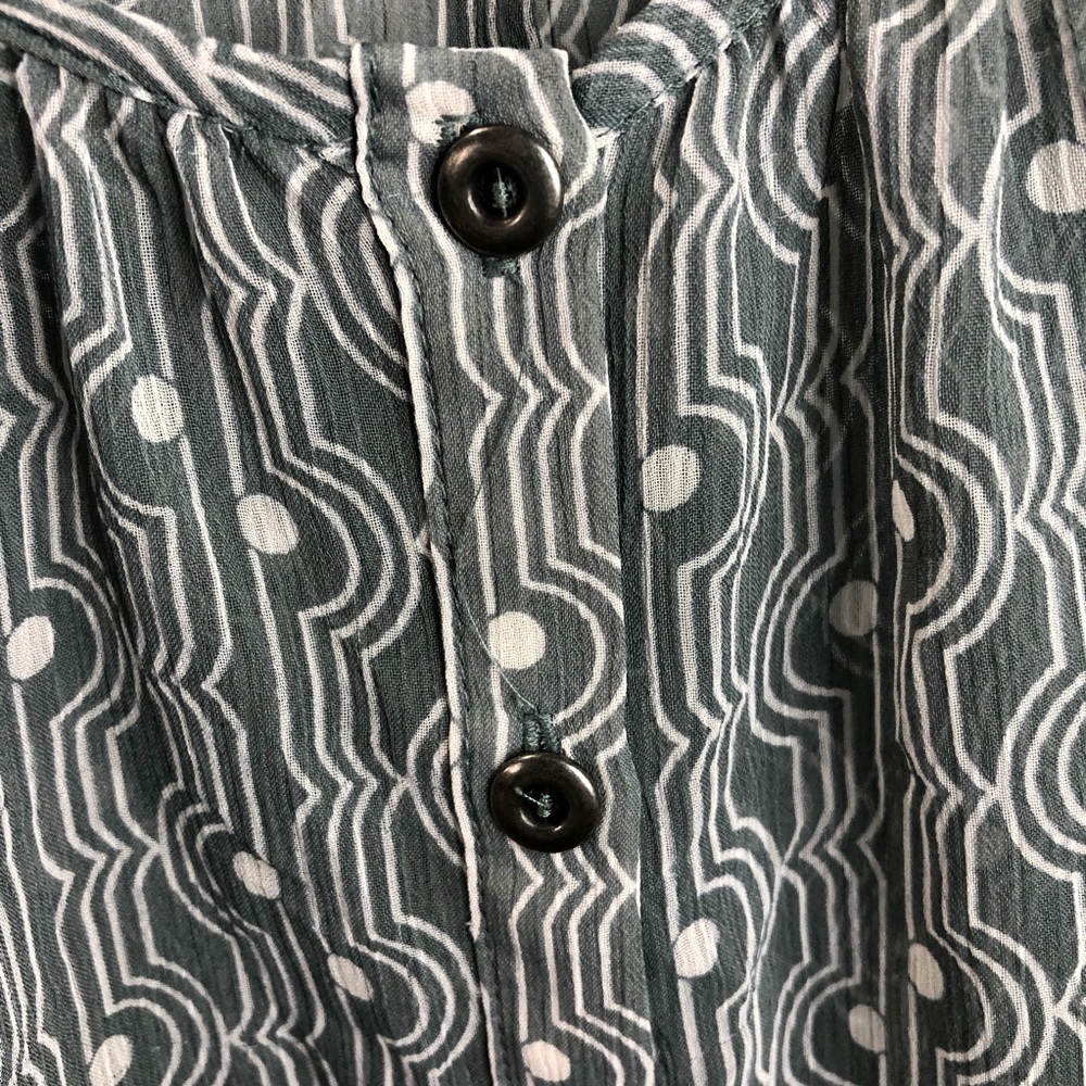 Banana Republic blouse, size XS - Picture 3 of 6